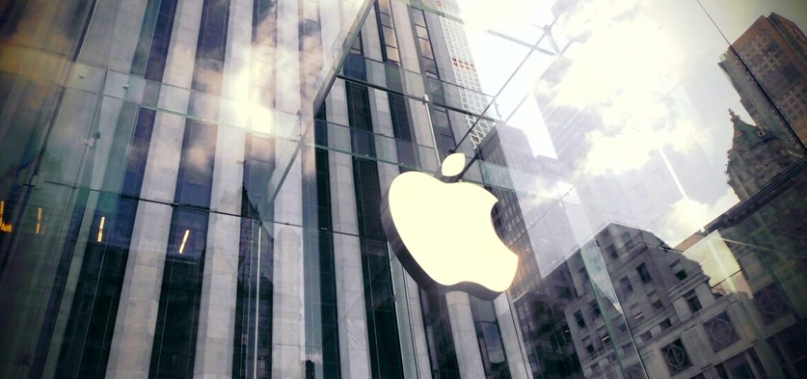 Anche Apple sta lavorando all’IA: trapelato il progetto “Apple GPT”