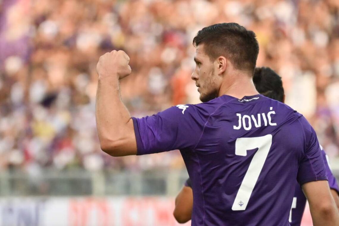 Milan, ecco l’attaccante: dalla Fiorentina arriva Jovic