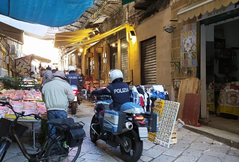 Palermo, effettuato controllo straordinario della Vucciria da parte delle Forze dell’Ordine