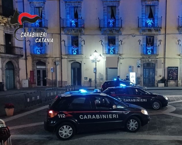 Caltagirone, controlli dei Carabinieri: denunce e segnalazioni