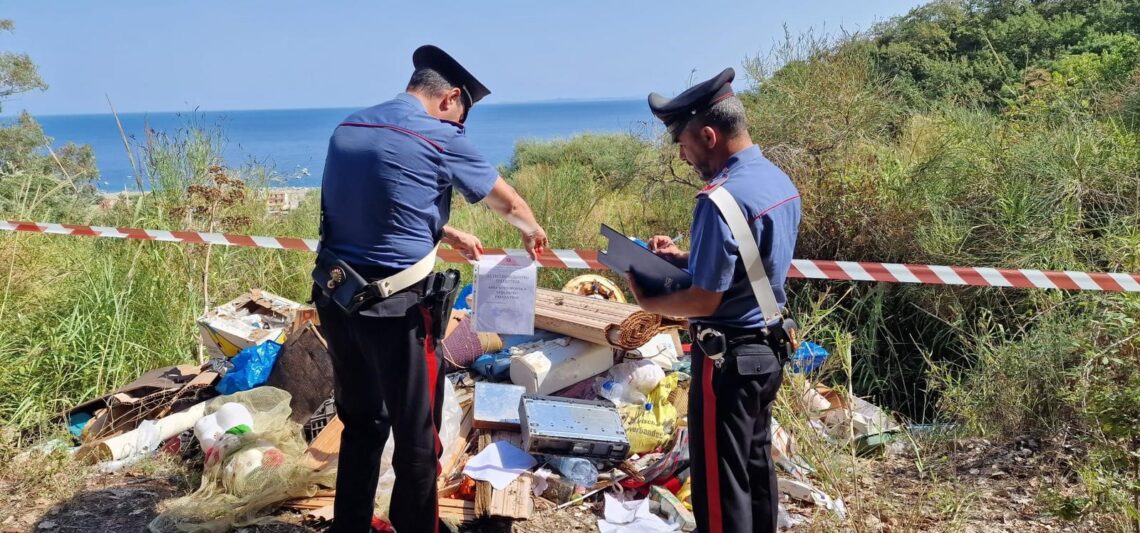 Gestione non autorizzata di rifiuti, in due denunciati dai Carabinieri