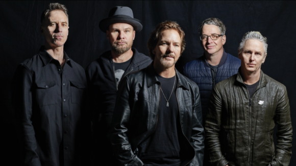 Pearl Jam, la “materia oscura” secondo il quintetto di Seattle